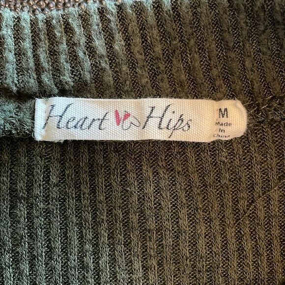 Heart& Hips ribbed Army Green Midi Dress size Medium - Picture 4 of 7